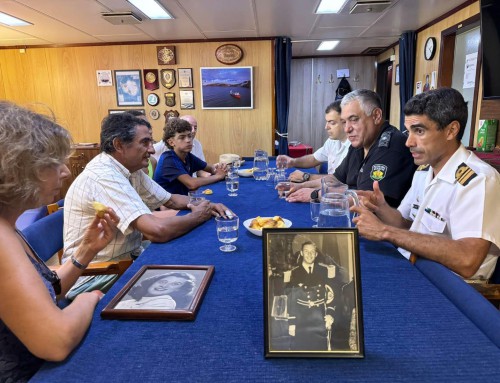 Корабът „Св. св. Кирил и Методий“ беше посетен в Мар дел Плата от роднини на загинал при самолетна катастрофа в Антарктида аржентински изследовател